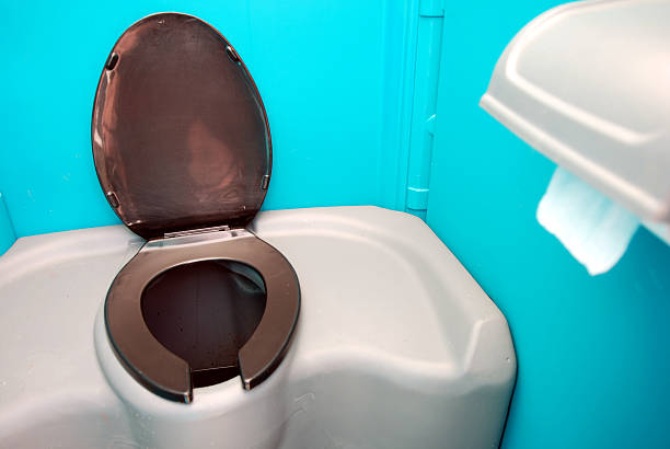 Best Portable restroom trailer rental  in Stony Point, MI